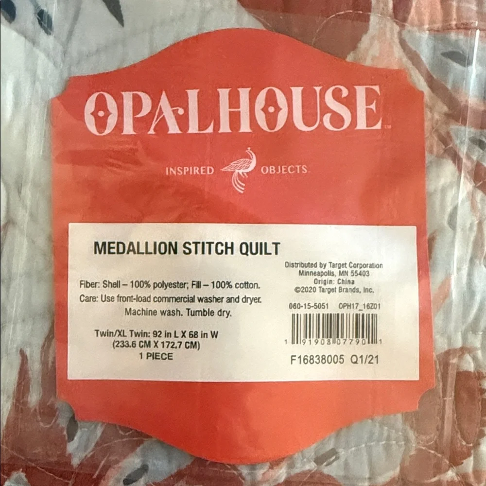 Opalhouse Medallion Stitch Quilt Twin Peacock Design